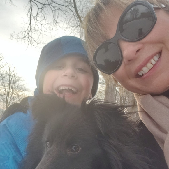 Meet your Posher, Vicki - Picture 1 of 1